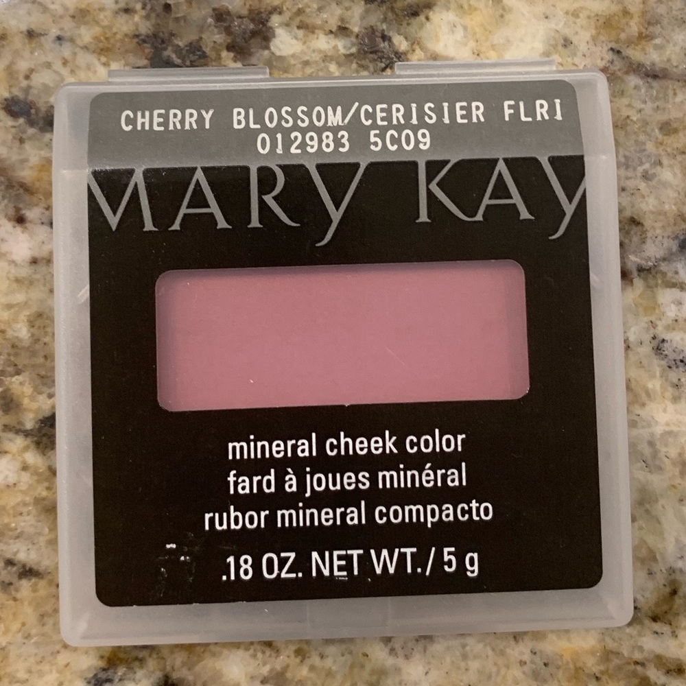 Mary Kay Cherry Blossom bush cheek color